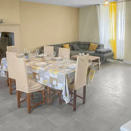 Prázdninový dům Maison Confortable Proche Des Plages